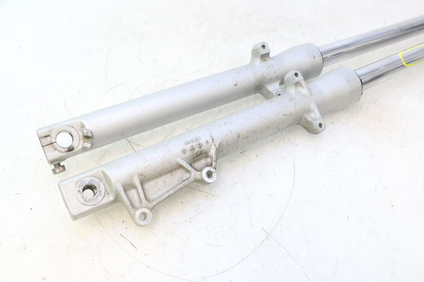 photo de FOURREAU FOURCHE HONDA XLV VARADERO 125 (2007 - 2012) - Inspection visuelle