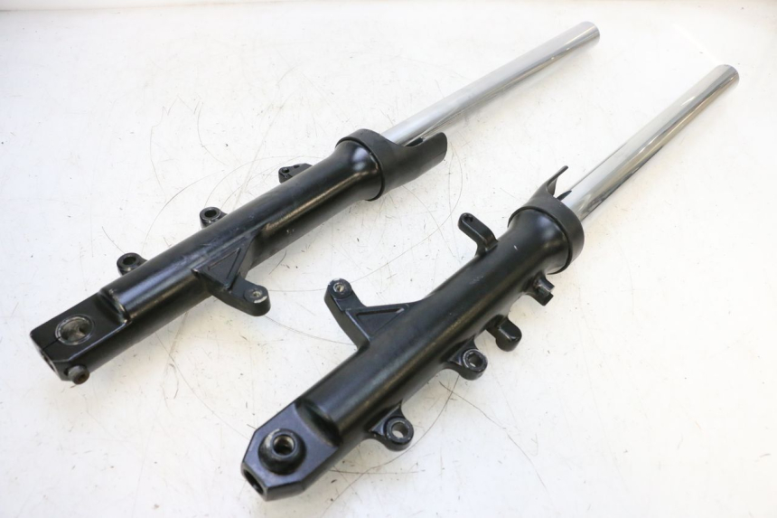 photo de FOURREAU FOURCHE YAMAHA XP T-MAX ABS 500 (2005 - 2005) - Vue principale