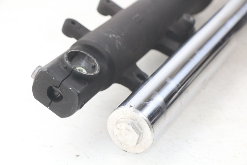 photo de FOURREAU FOURCHE YAMAHA XP T-MAX TMAX 500 (2008 - 2012) - Marquages et références