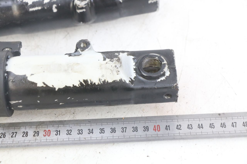 photo de FOURREAU FOURCHE PEUGEOT XP6 50 (2006 - 2011) - Détail de la pièce