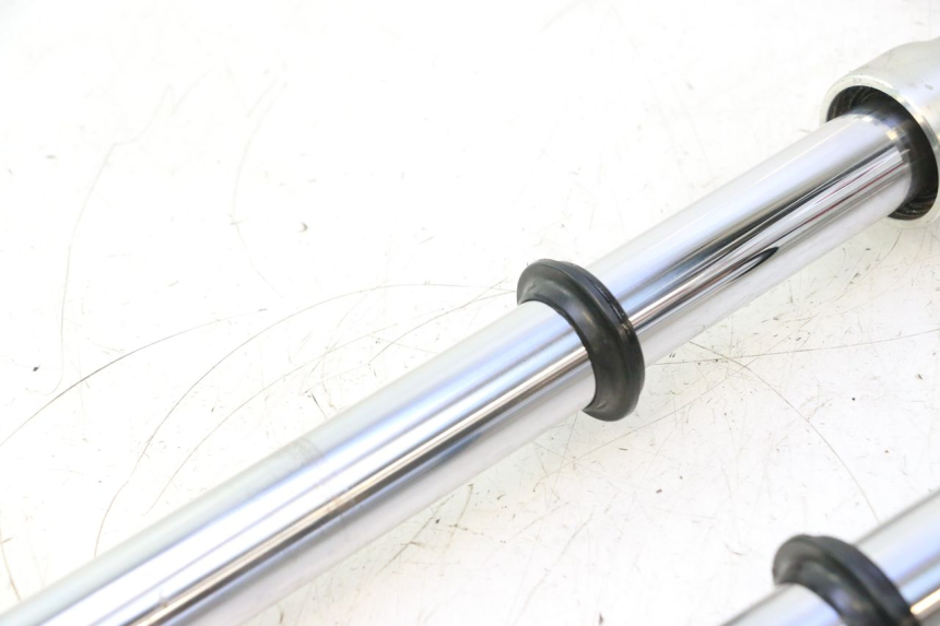 photo de FOURREAU FOURCHE YAMAHA XV VIRAGO 535 (1988 - 2004) - Zoom composants