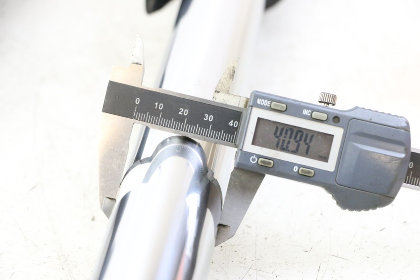 photo de FOURREAU FOURCHE YAMAHA TRACER 7 700 (2020 - 2024) - Zoom état d’usage