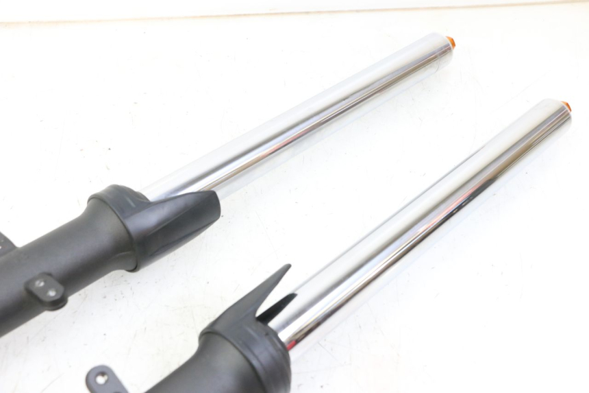 photo de FOURREAU FOURCHE YAMAHA TRACER 7 700 (2020 - 2024) - Autre angle de vue