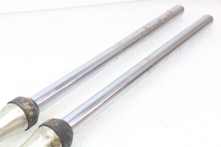 photo de FOURREAU FOURCHE YAMAHA YZ 80 (1982 - 1983) - Zoom composants