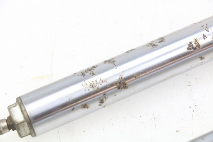 photo de FOURREAU FOURCHE YAMAHA YZ 80 (1982 - 1983) - Points de fixation