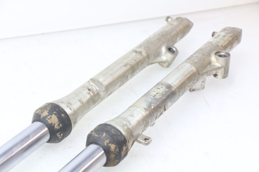 photo de FOURREAU FOURCHE YAMAHA YZ 80 (1982 - 1983) - Pièce contrôlée