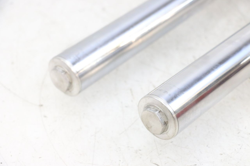 photo de FOURREAU FOURCHE KAWASAKI ZR 7 750 (1999 - 2004) - Détails caractéristiques