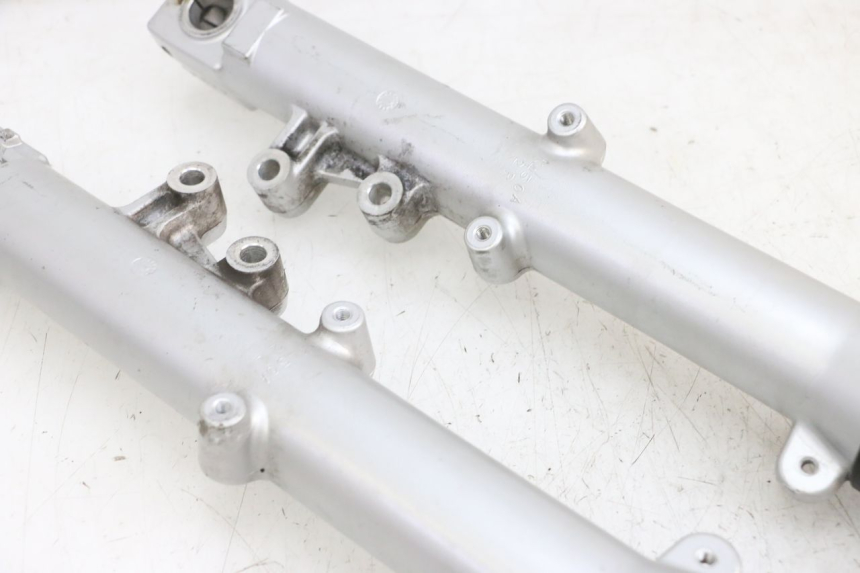 photo de FOURREAU FOURCHE KAWASAKI ZR 7 750 (1999 - 2004) - Vue d’ensemble