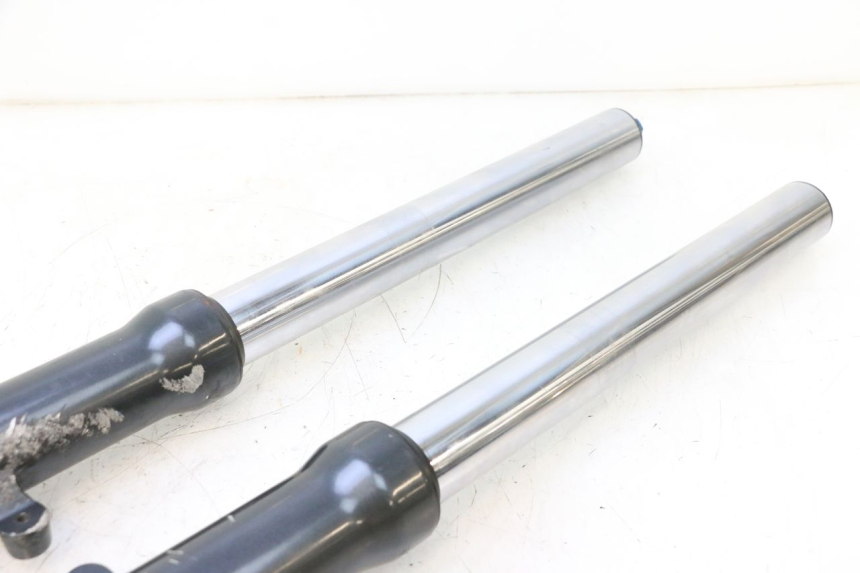 photo de FOURREAU FOURCHE KAWASAKI ZX-6R ZX6R 600 (2000 - 2002) - Détails caractéristiques