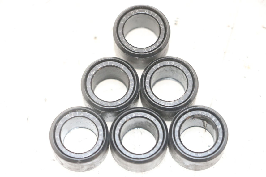 photo de GALETS VARIATEUR SUZUKI BURGMAN 125 (2007 - 2014) - Vue principale