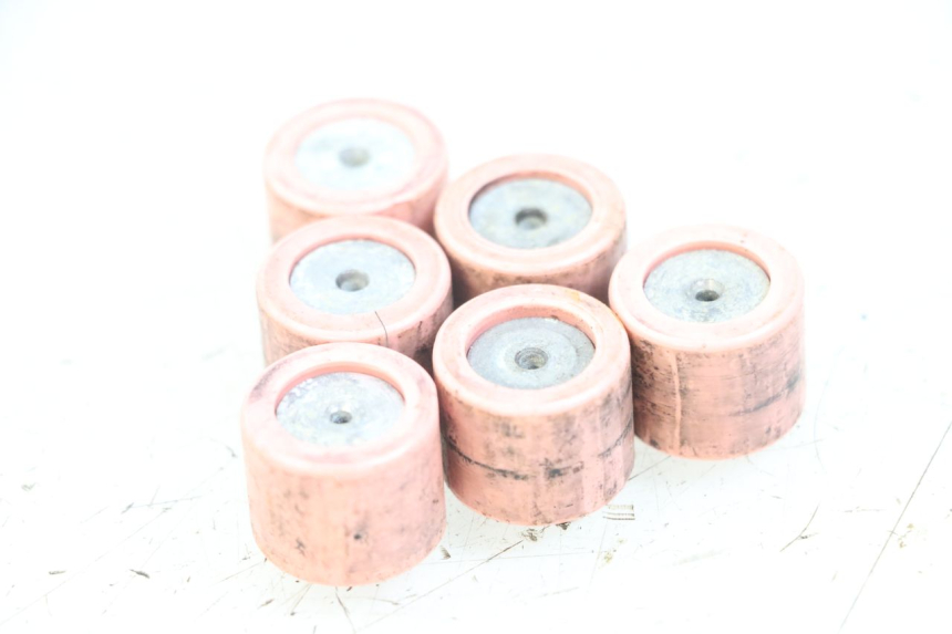 photo de GALETS VARIATEUR GILERA DNA 50 (2000 - 2007) - Gros plan technique