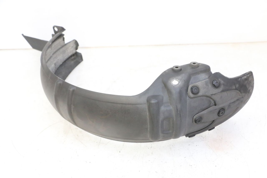 photo de GARDE BOUE ARRIERE QUADRO 4 4D 350 (2015 - 2018) - Gros plan technique