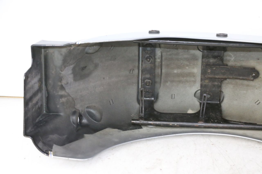 photo de Rear mudguard HYOSUNG GV AQUILA 125 (2000 - 2009) - Zoom état d’usage