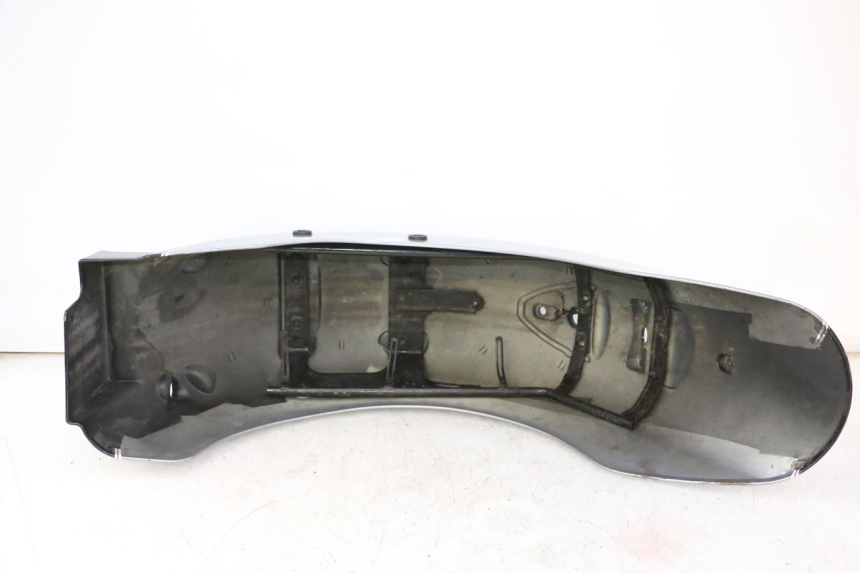 photo de Rear mudguard HYOSUNG GV AQUILA 125 (2000 - 2009) - Autre angle de vue