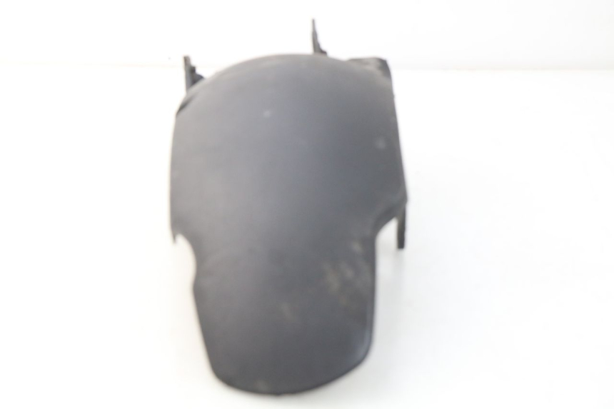 photo de GARDE BOUE ARRIERE APRILIA ATLANTIC 125 (2003 - 2009) - Gros plan technique