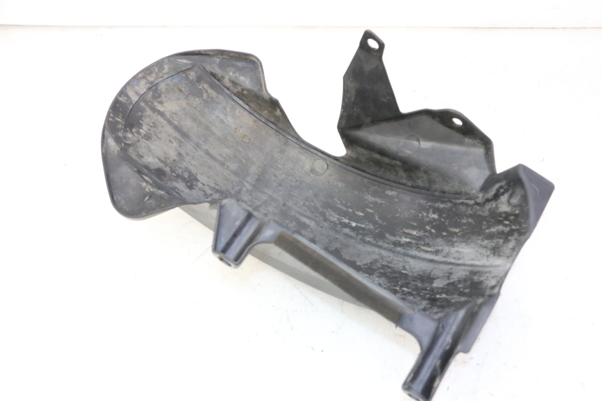 photo de GARDE BOUE ARRIERE YAMAHA CYGNUS X INJECTION 125 (2007 - 2013) - Gros plan technique