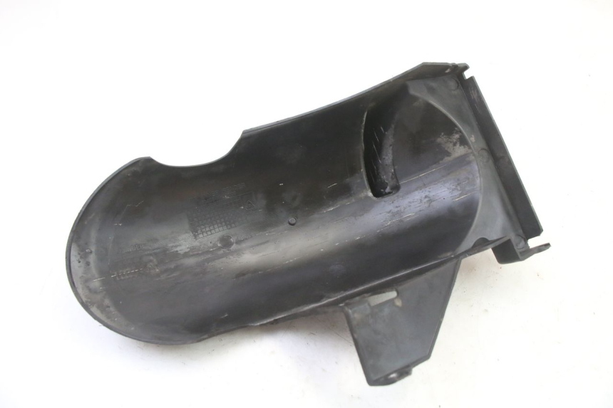 photo de GARDE BOUE ARRIERE SYM FIDDLE 3 III 125 (2014 - 2020) - Gros plan technique