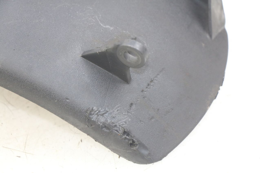 photo de GARDE BOUE ARRIERE PIAGGIO FLY 4T 50 (2013 - 2017) - Zoom état d’usage