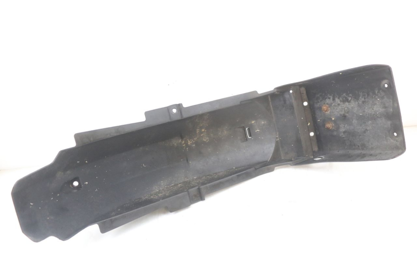 photo de GARDE BOUE ARRIERE SUZUKI GS F 500 (2004 - 2007) - État de surface