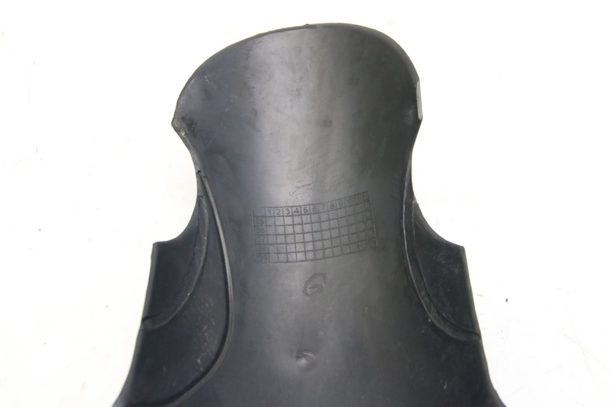 photo de GARDE BOUE ARRIERE REVATTO IMPERATOR 125 (2007 - 2015) - Vue d’ensemble