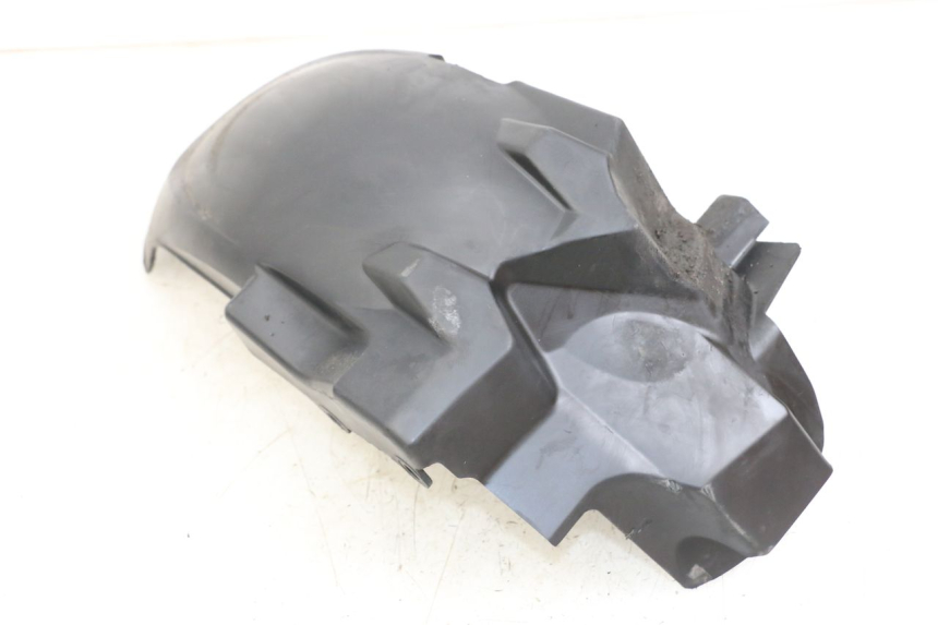 photo de GARDE BOUE ARRIERE PEUGEOT KISBEE 2T 50 (2018 - 2022) - Gros plan technique