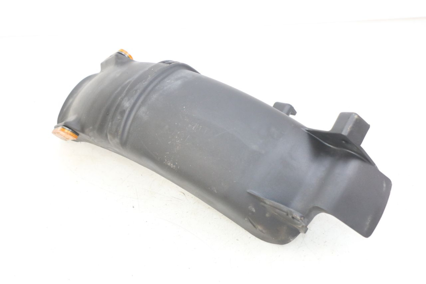 photo de GARDE BOUE ARRIERE PIAGGIO LIBERTY IGET 4T 50 (2015 - 2020) - Zoom état d’usage