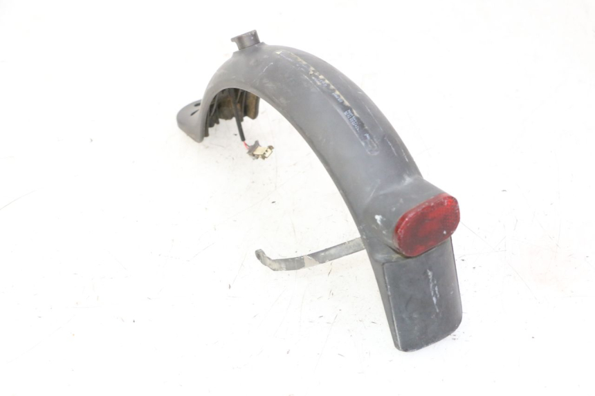 photo de GARDE BOUE ARRIERE XIAOMI MI PRO 2 1 - Points de fixation