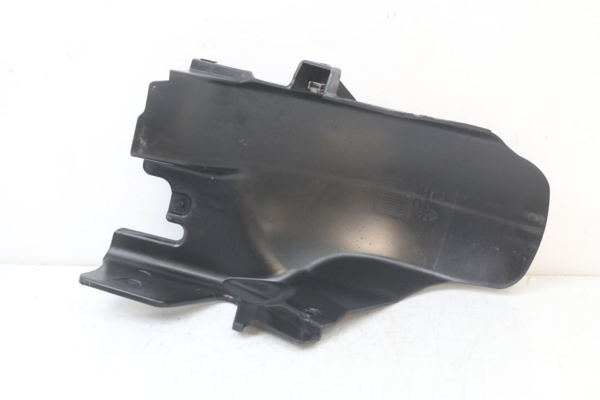 photo de GARDE BOUE ARRIERE PIAGGIO MP3 HPE 350 (2018 - 2020) - Points de fixation