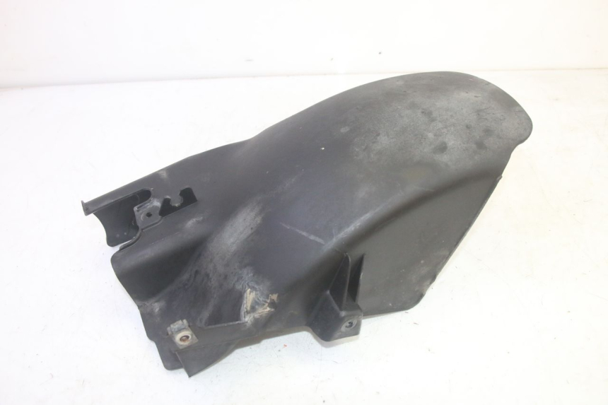 photo de GARDE BOUE ARRIERE PIAGGIO MP3 HPE 350 (2018 - 2020) - Zoom état d’usage