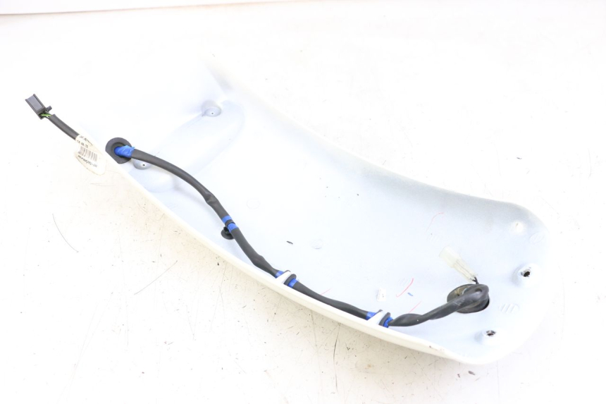 photo de GARDE BOUE ARRIERE ROYAL ENFIELD CONTINENTAL GT 650 (2019 - 2024) - Zoom état d’usage