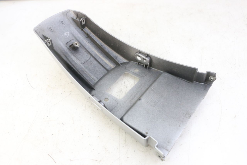 photo de GARDE BOUE ARRIERE ROYAL ENFIELD HYMALAYAN 410 (2016 - 2023) - Zoom état d’usage