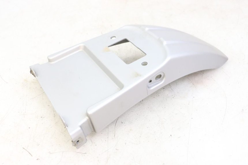 photo de GARDE BOUE ARRIERE ROYAL ENFIELD HYMALAYAN 410 (2016 - 2023) - Gros plan technique