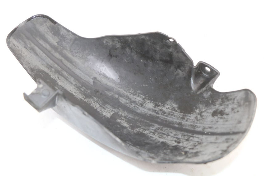 photo de GARDE BOUE ARRIERE PEUGEOT SATELIS 125 (2010 - 2012) - Gros plan technique