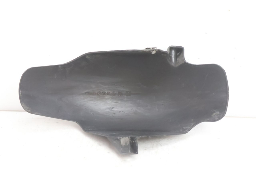 photo de GARDE BOUE ARRIERE PEUGEOT SATELIS 125 (2006 - 2009) - Points de fixation