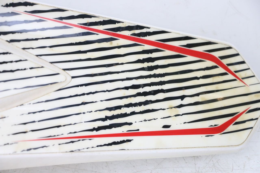 photo de GARDE BOUE ARRIERE SHERCO SM-R 50 (2013 - 2017) - Gros plan technique