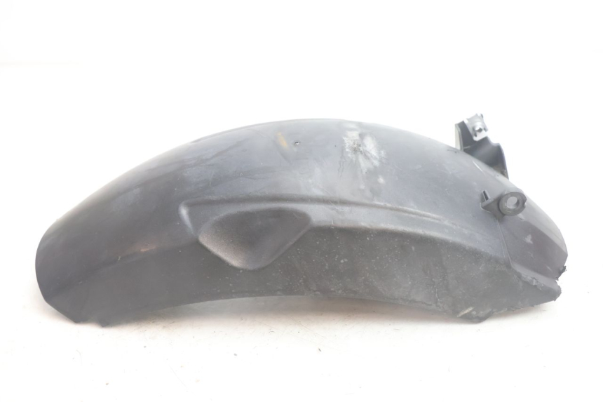 photo de GARDE BOUE ARRIERE APRILIA SR 2T 50 (2012 - 2017) - Détail de la pièce
