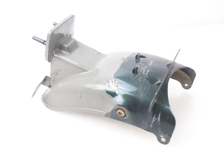 photo de GARDE BOUE ARRIERE YAMAHA SR 125 (1982 - 2003) - Vue d’ensemble