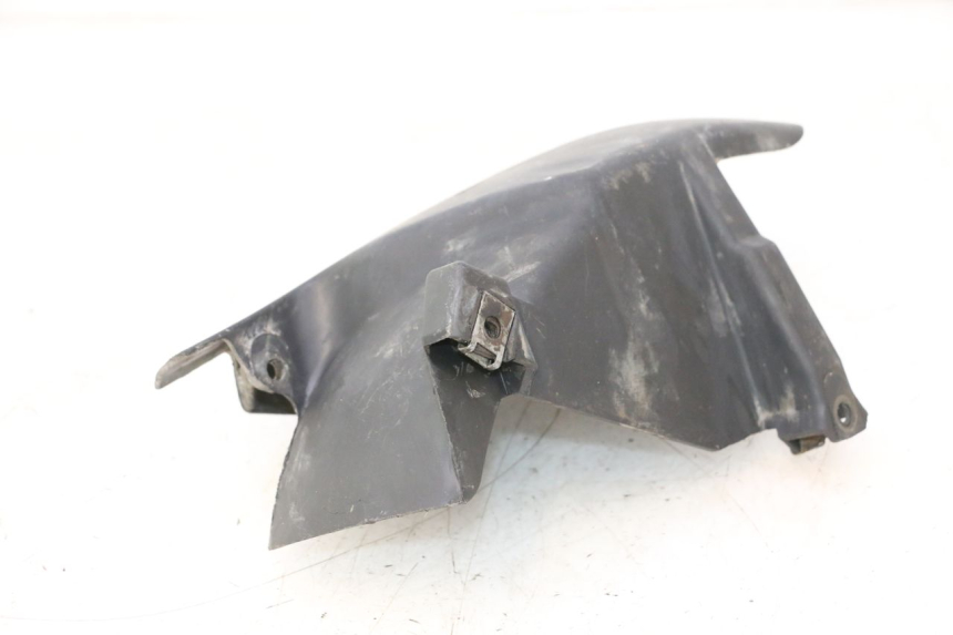 photo de GARDE BOUE ARRIERE PIAGGIO TYPHOON 50 (2000 - 2009) - Gros plan technique