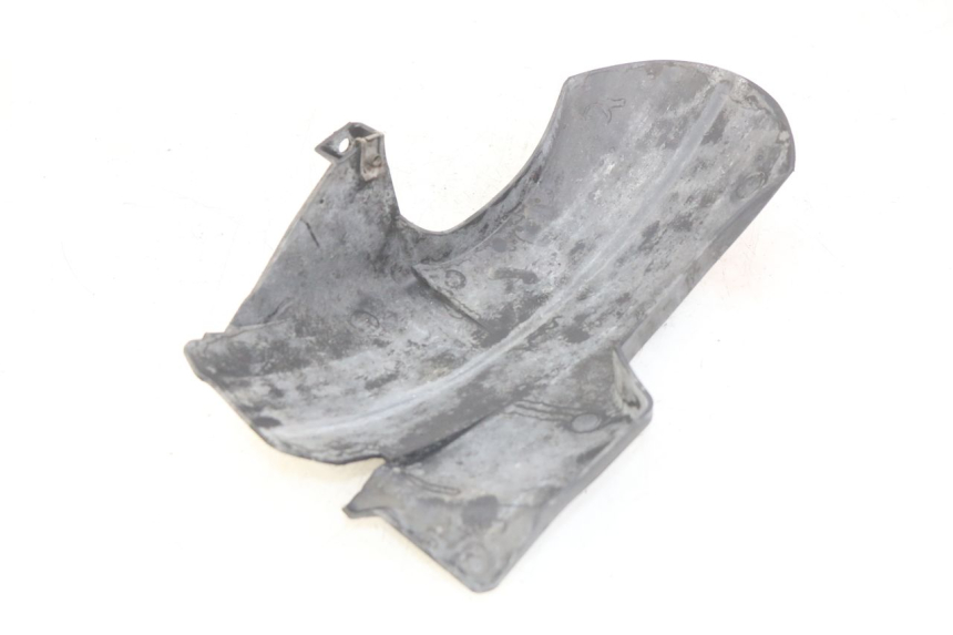 photo de GARDE BOUE ARRIERE PIAGGIO VESPA GRANTURISMO 125 (2003 - 2007) - Détail de la pièce