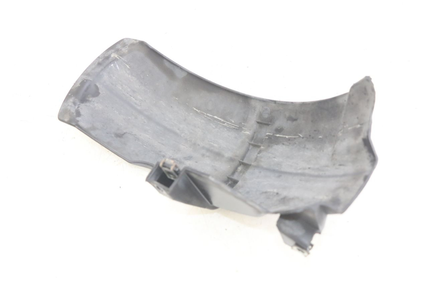 photo de GARDE BOUE ARRIERE PIAGGIO VESPA LXV 125 (2006 - 2009) - Détail de la pièce