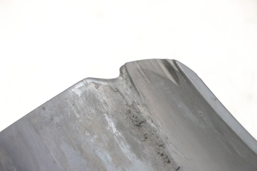 photo de GARDE BOUE ARRIERE PEUGEOT VIVACITY NEW 4T 50 (2008 - 2017) - Gros plan technique