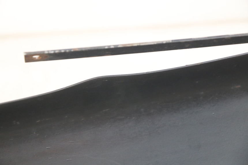 photo de GARDE BOUE ARRIERE DAELIM VL DAYSTAR 125 (2000 - 2011) - Zoom état d’usage