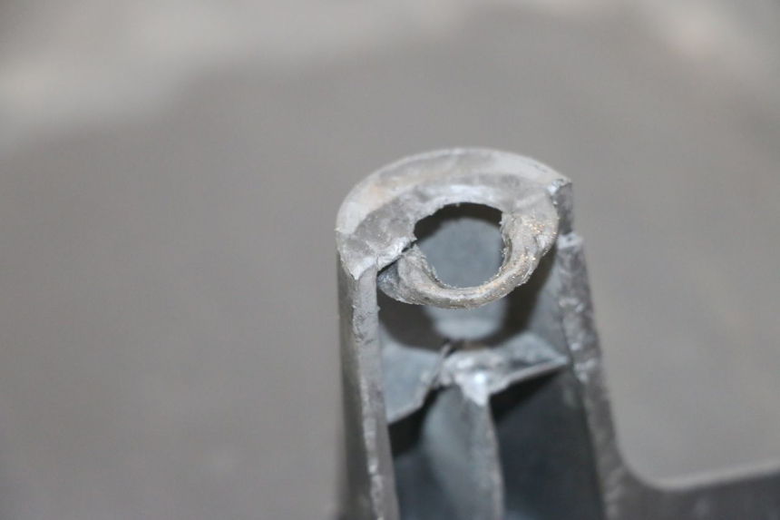 photo de GARDE BOUE ARRIERE YAMAHA X-MAX XMAX 250 (2006 - 2009) - Gros plan technique