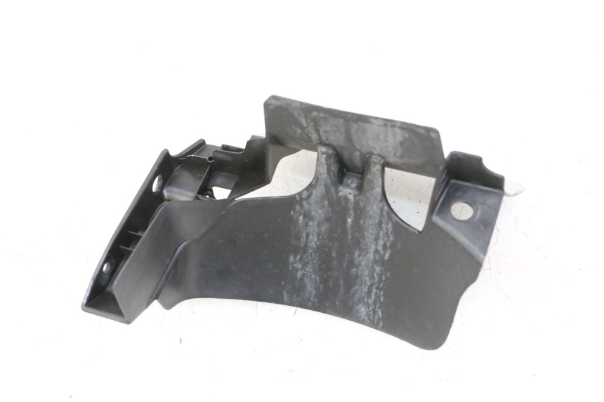 photo de GARDE BOUE ARRIERE YAMAHA XMAX X-MAX 125 (2021 - 2025) - Détail de la pièce