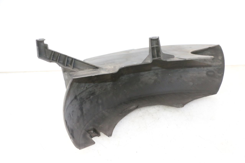 photo de GARDE BOUE ARRIERE YAMAHA X-MAX XMAX 250 (2006 - 2009) - Gros plan technique