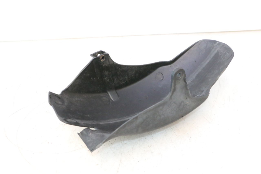 photo de GARDE BOUE ARRIERE PIAGGIO X9 AMALFI 180 (2000 - 2003) - Points de fixation