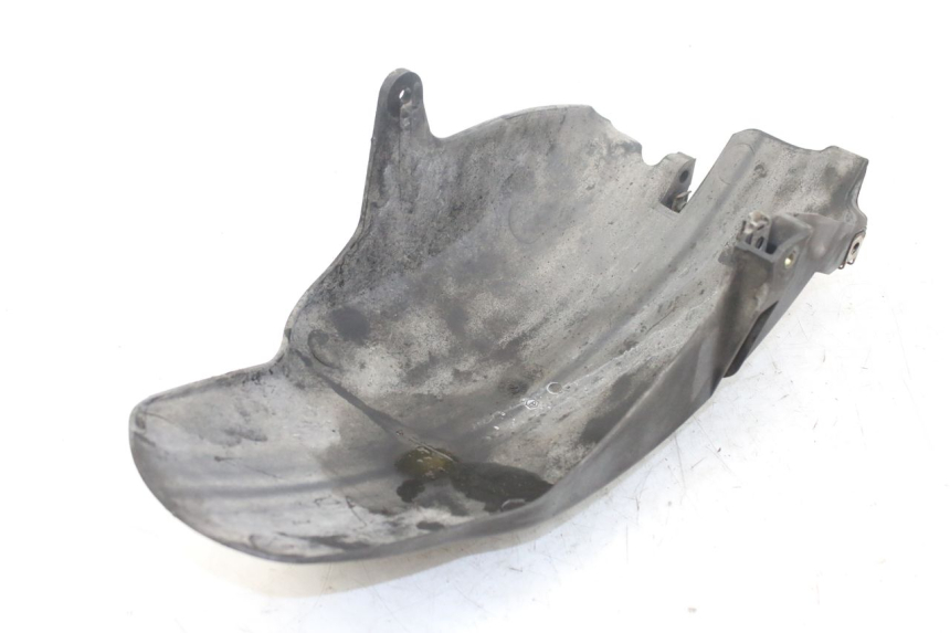 photo de GARDE BOUE ARRIERE PIAGGIO X9 EVOLUTION 250 (2003 - 2007) - Gros plan technique