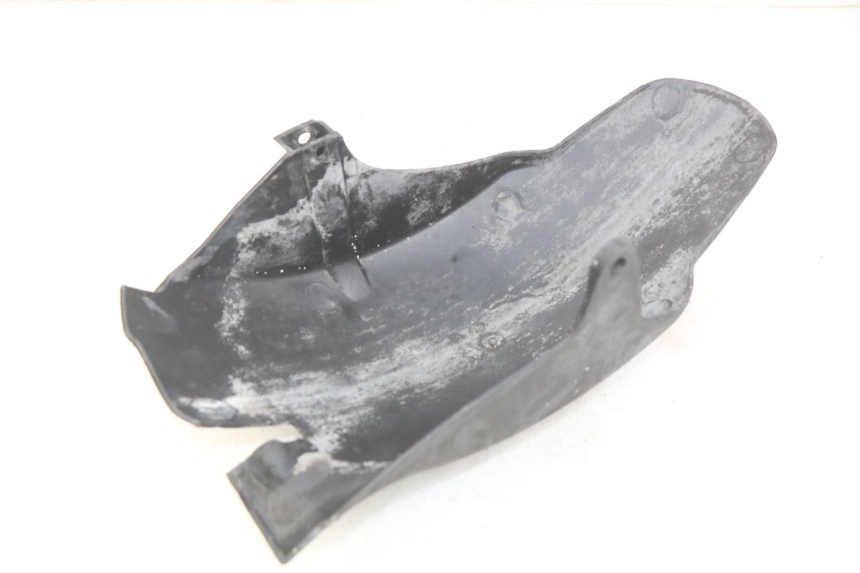 photo de GARDE BOUE ARRIERE PIAGGIO X9 125 (2000 - 2003) - Détail de la pièce