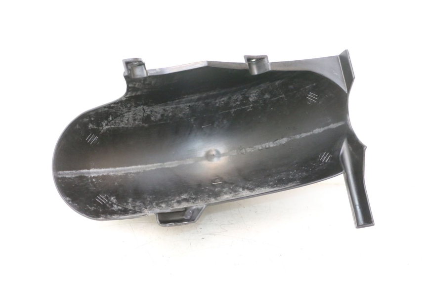 photo de GARDE BOUE ARRIERE YAMAHA YP MAJESTY 125 (1998 - 2001) - Points de fixation