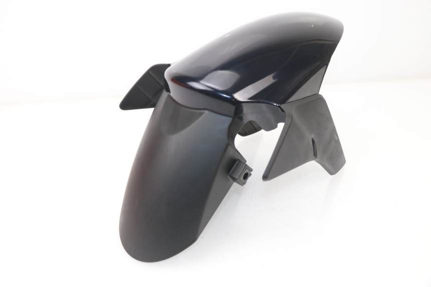 photo de GARDE BOUE AVANT KYMCO AGILITY CITY 16P 125 (2015 - 2021) - Gros plan technique